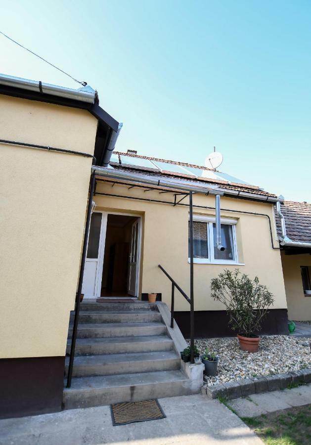 Rózsa Vendégház Tokaj Esterno foto