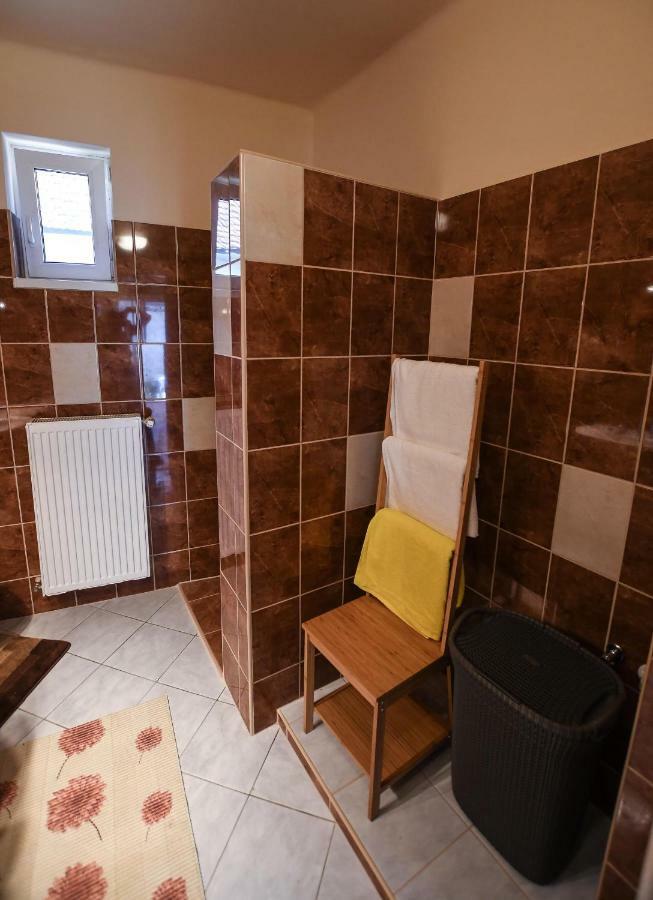 Rózsa Vendégház Tokaj Esterno foto