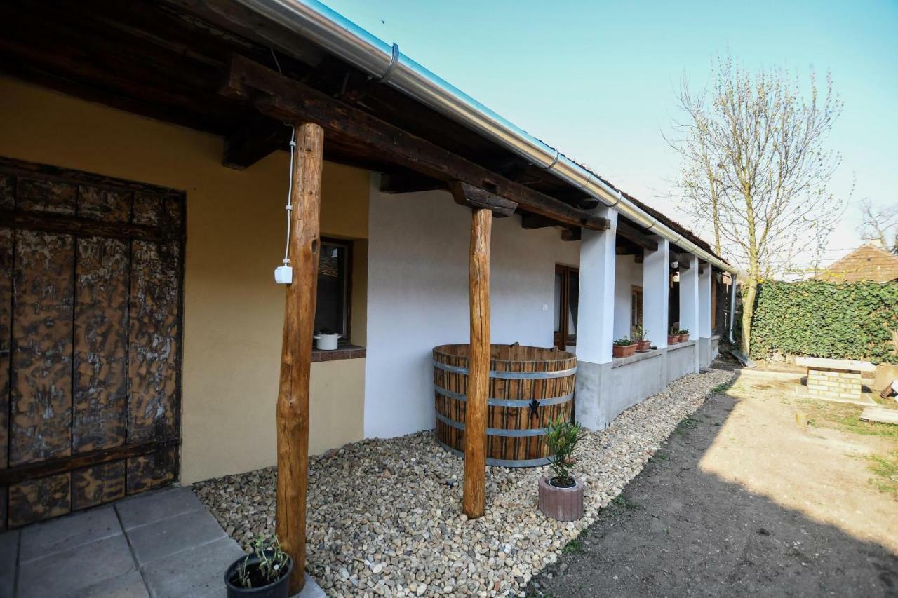 Rózsa Vendégház Tokaj Esterno foto