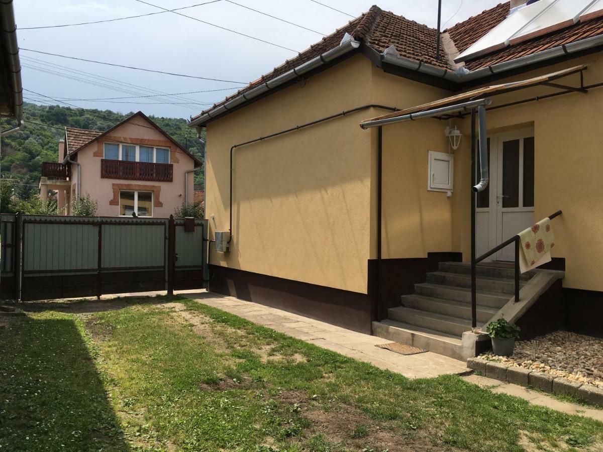Rózsa Vendégház Tokaj Esterno foto